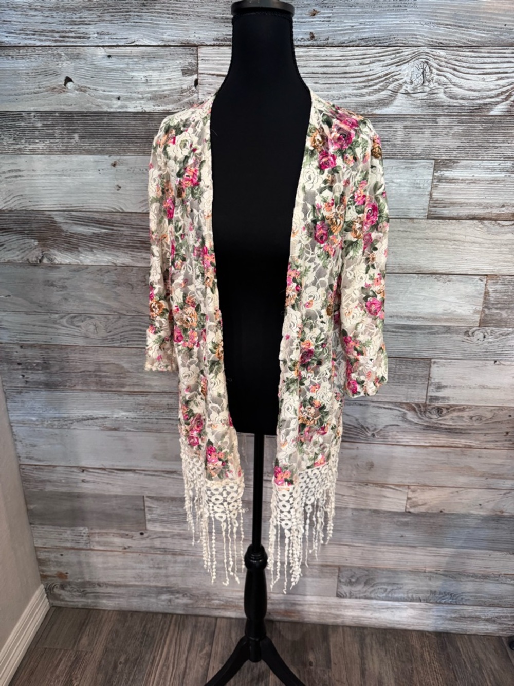 Sweet Rain Floral Lace Kimono Cardigan in Cream, Pink, Green